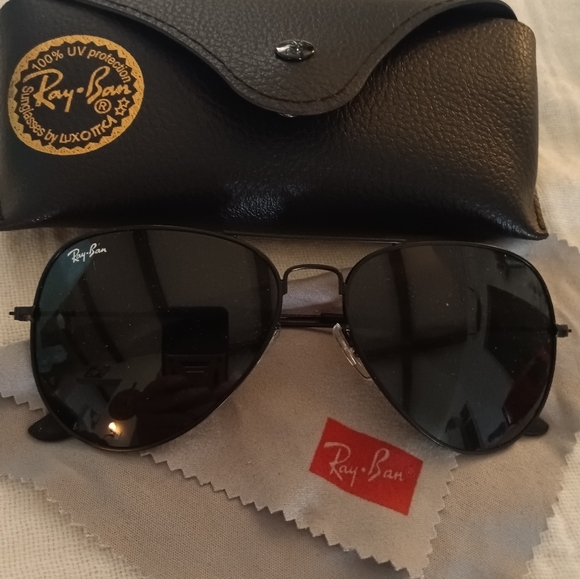 Ray-Ban Accessories - Ray ban Sunglasses. Real